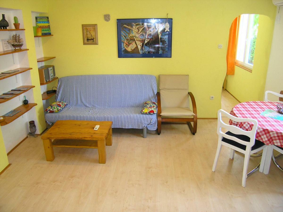 Apartment Danilo Krk Town Bagian luar foto